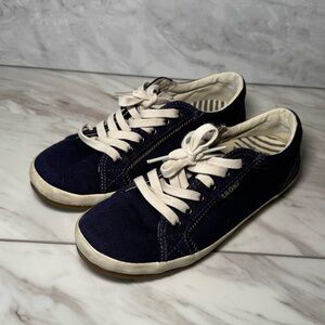 Taos Navy Blue Canvas Lace-Up Sneakers – Women’s US 7 / EU 38